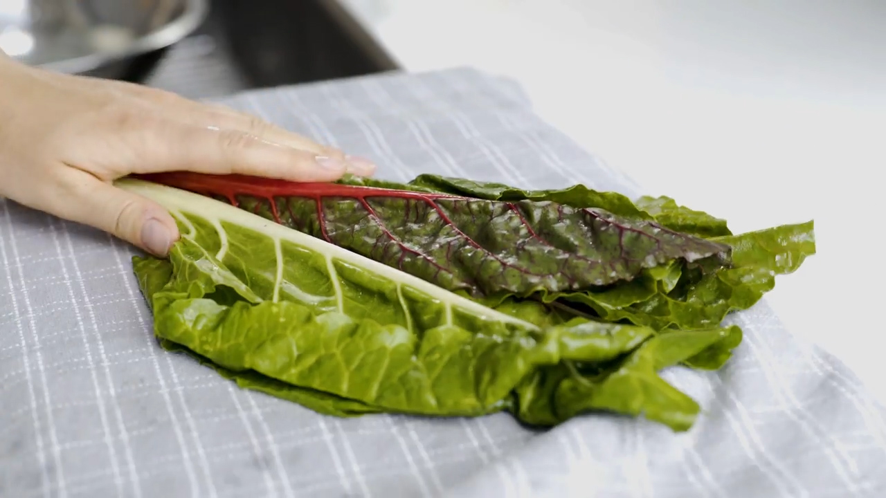 the-best-way-to-wash-fresh-greens-sunbasket