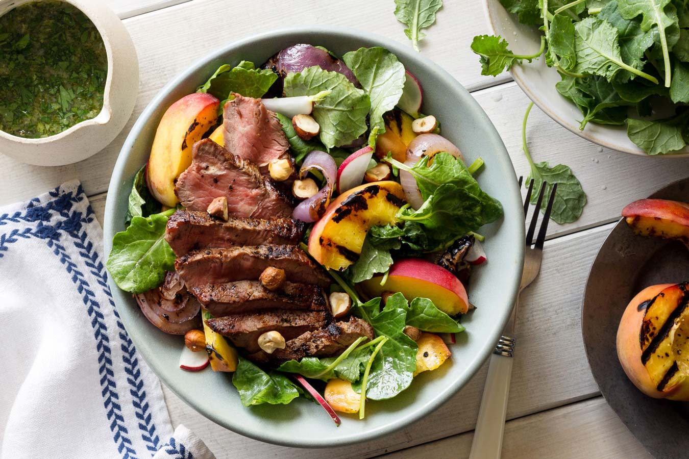 https://media.sunbasket.com/2018/08/grilled-steak-salad.jpg