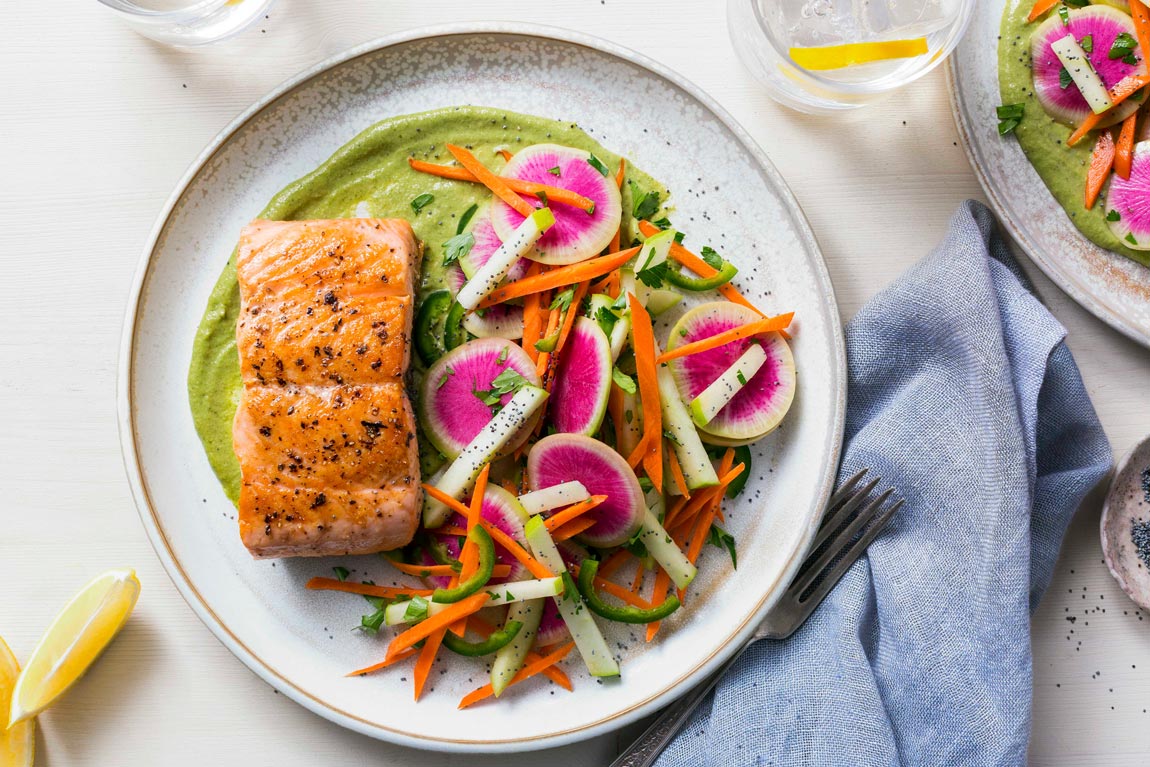 https://media.sunbasket.com/2018/08/salmon-green-romesco.jpg