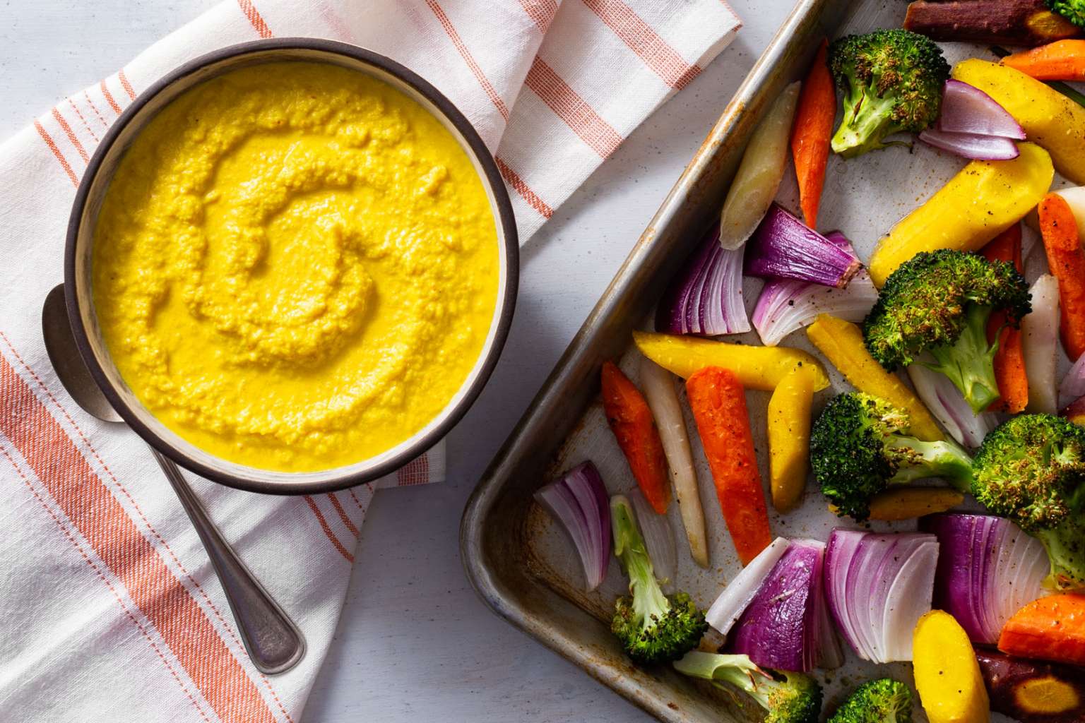 Vegan Cauliflower Sauce with Turmeric and Nutritional Yeast Sunbasket
