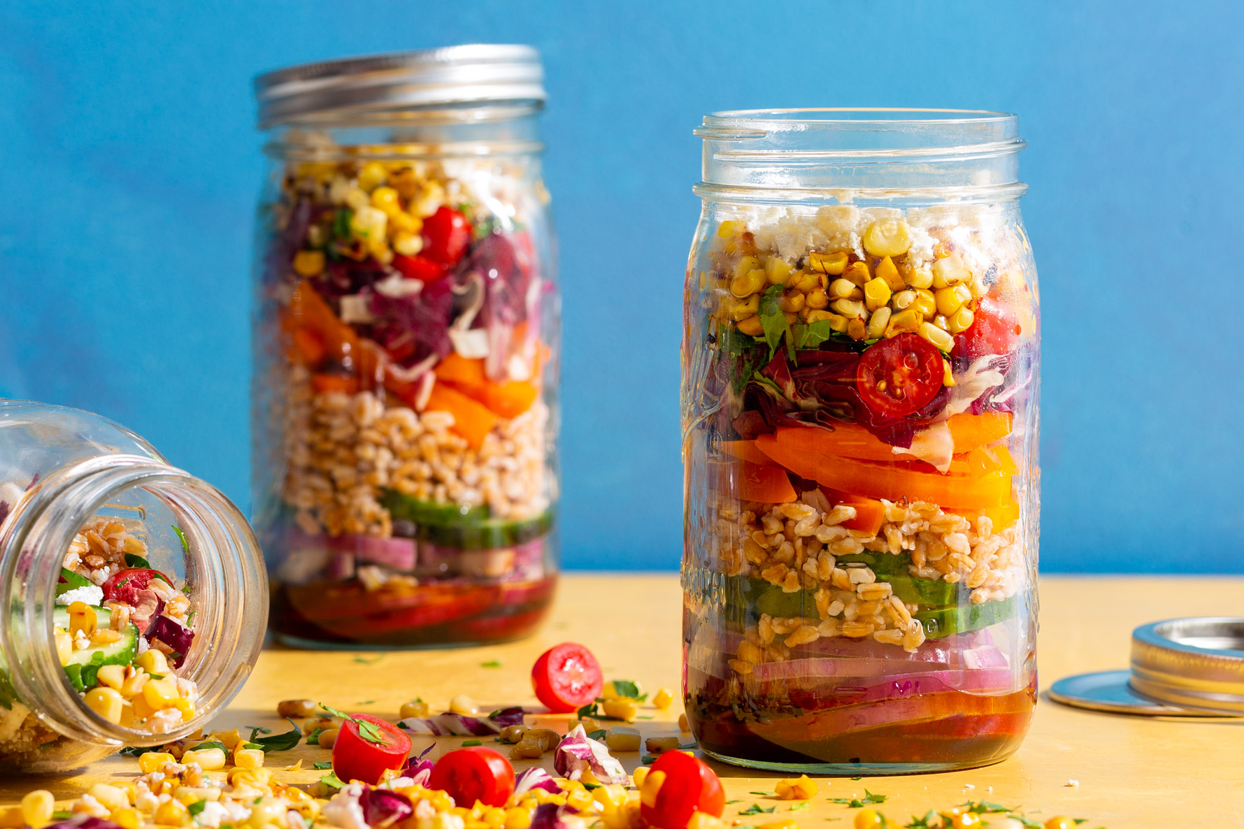 Get a Jump on Meal Prep with this Antioxidant-Rich Mason Jar Salad ...